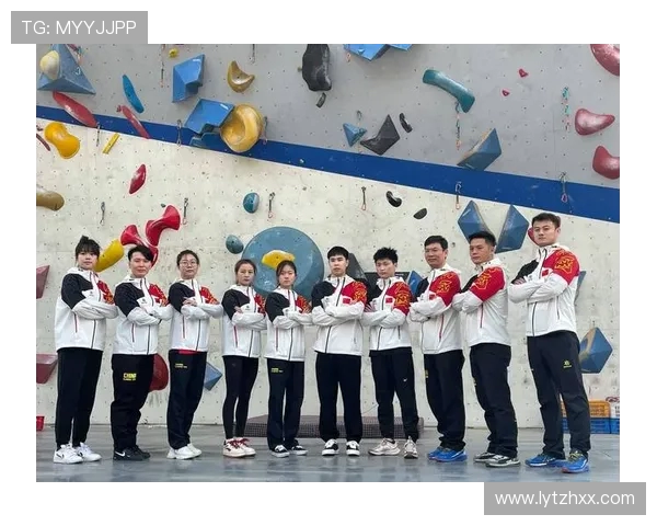 南京攀岩队与成都攀岩队赛后复盘分析两队节奏与表现的对比与启示