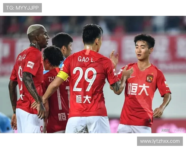 恒大与天津泰达首发阵容揭晓精彩对决即将上演 恒大与天津泰达首发阵容揭晓精彩对决即将上演