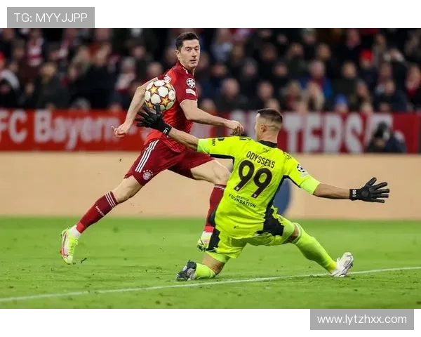 莱万回归老东家破门拜仁球迷怒斥其忘恩负义情绪高涨