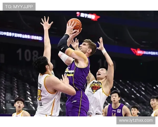 深圳篮球队的节奏变化分析与战术调整对比赛结果的影响