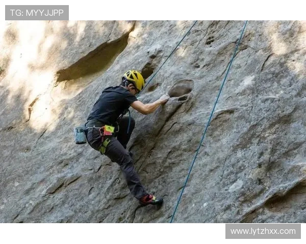 上海攀岩队勇夺最新攀岩耐力TOP10榜首位置引领潮流